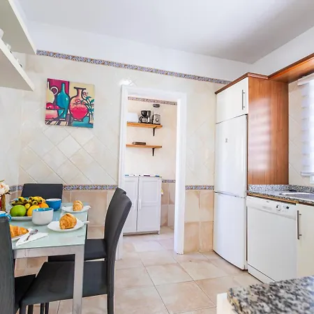 Cozy In Madronal De Fanabe With Large Private Pool