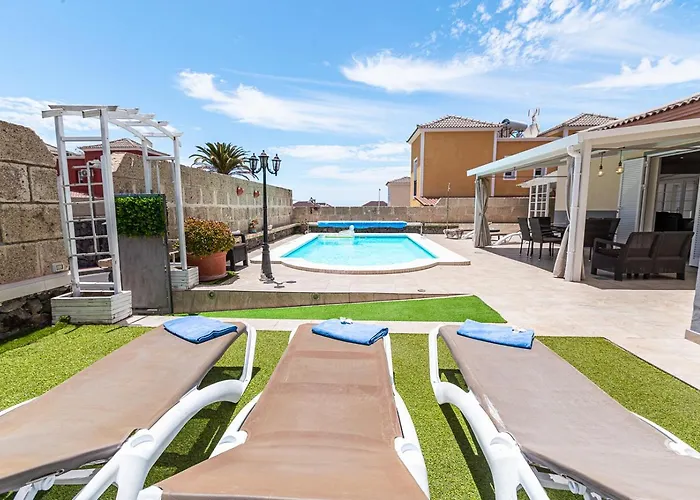 Cozy In Madronal De Fanabe With Large Private Pool Villa Costa Adeje (Tenerife)