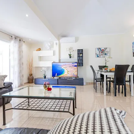 Cozy In Madronal De Fanabe With Large Private Pool Вілла *