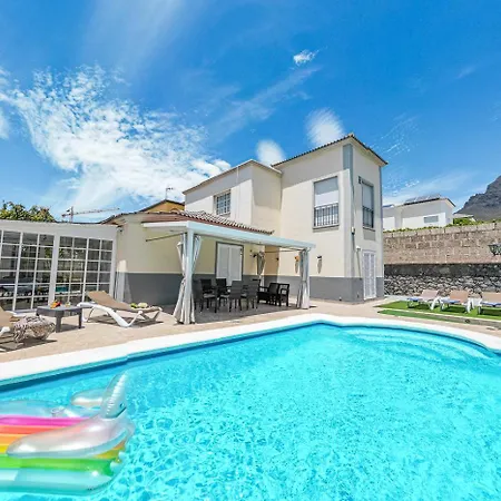 Cozy In Madronal De Fanabe With Large Private Pool * 아데제